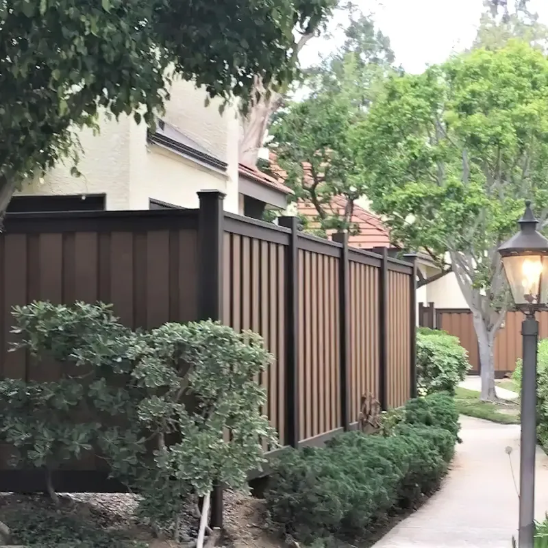 Brown Saddle Hybrid - Premium Fencing System