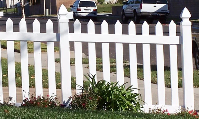 Straight Picket Vinyl - Premium Fencing System